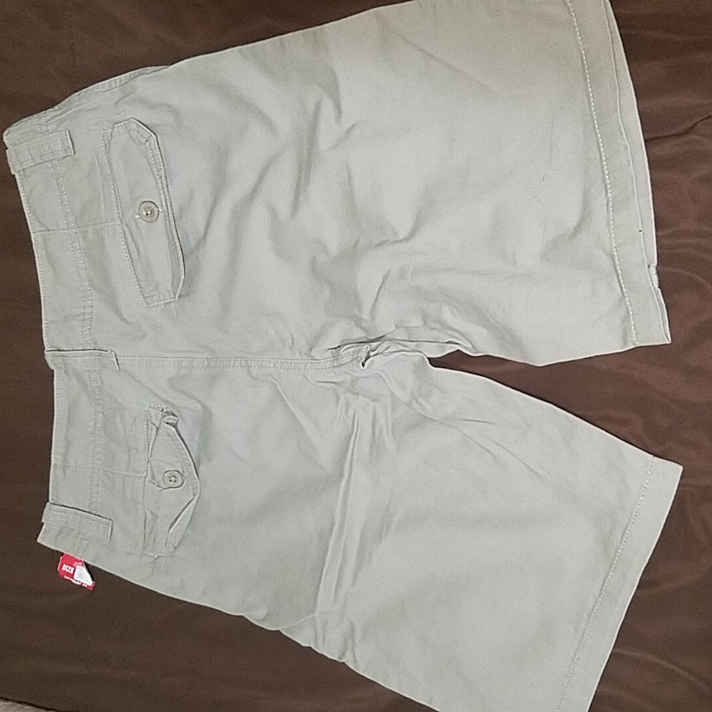 Arizona beige shorts - Picture 2 of 3